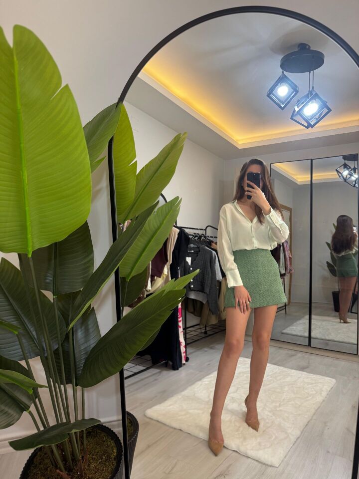 YIRTMAÇLI ŞORT ETEK