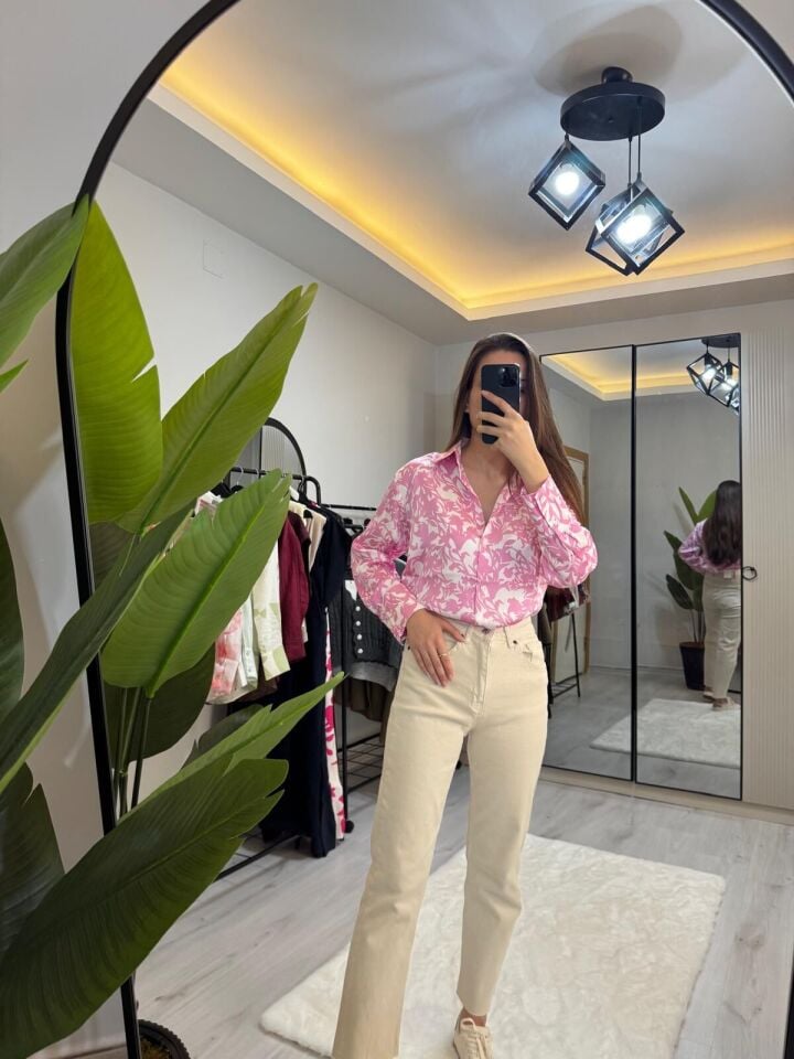 DESENLİ GOFRET DESENLİ GÖMLEK