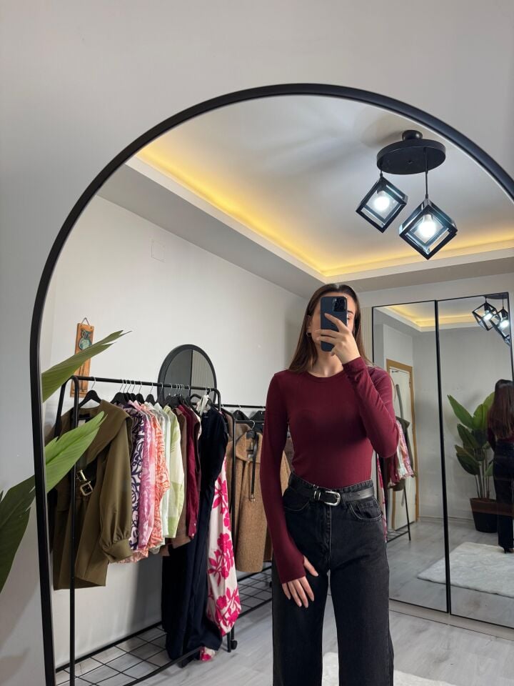 BORDO RENGİ PARMAK GEÇMELİ BODY